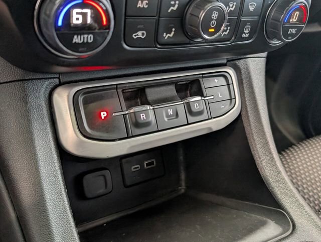 Certified 2023 GMC Acadia SLE w/ Driver Convenience Package image 21