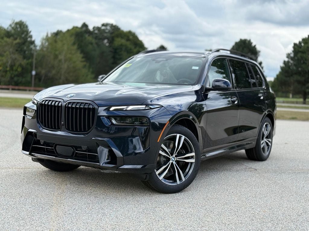 New 2027 BMW X7 xDrive40i w/ M Sport Package