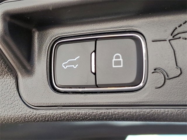 Used 2022 Ford Explorer Limited w/ Hybrid Equipment Group 310A image 29