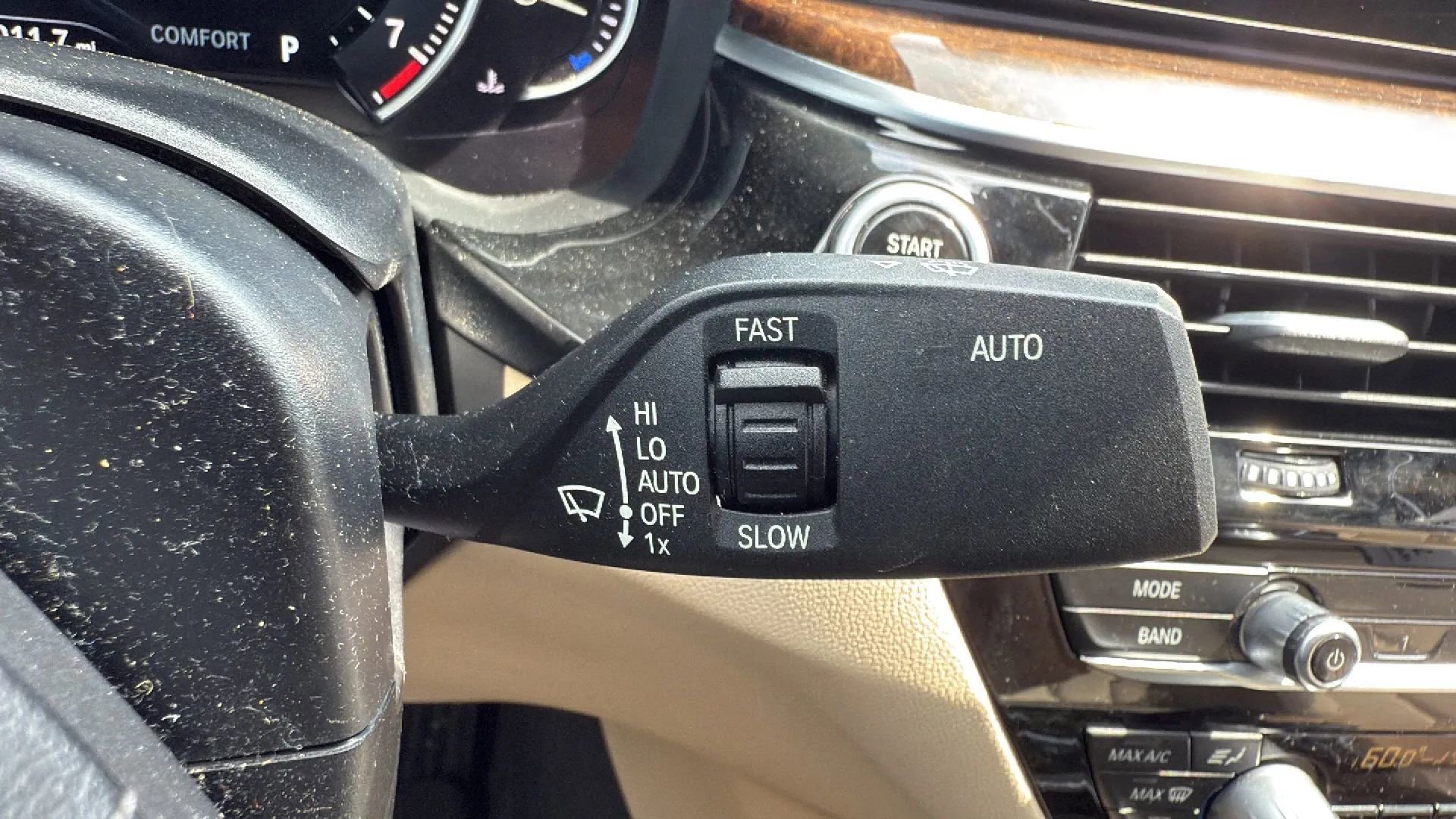 Used 2017 BMW 530i xDrive image 14