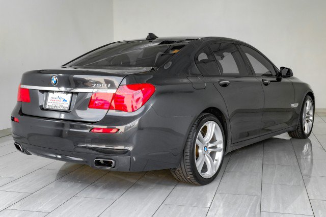 Used 2012 BMW 750i RWD image 6