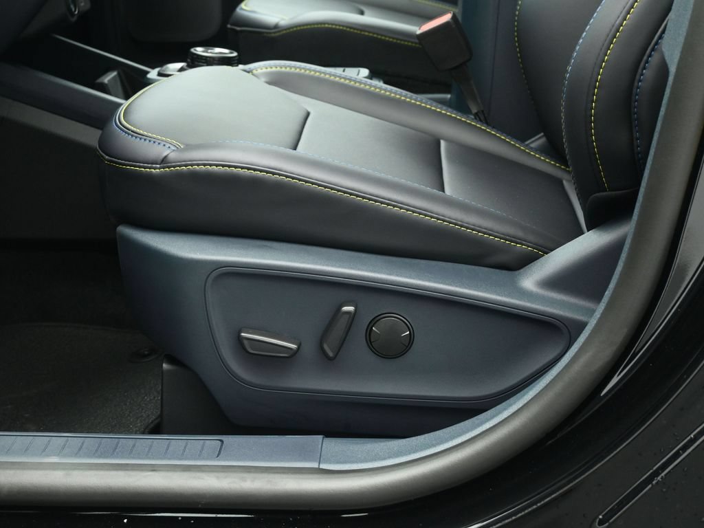 New 2026 Ford Maverick Lobo AWD/4WD image 8