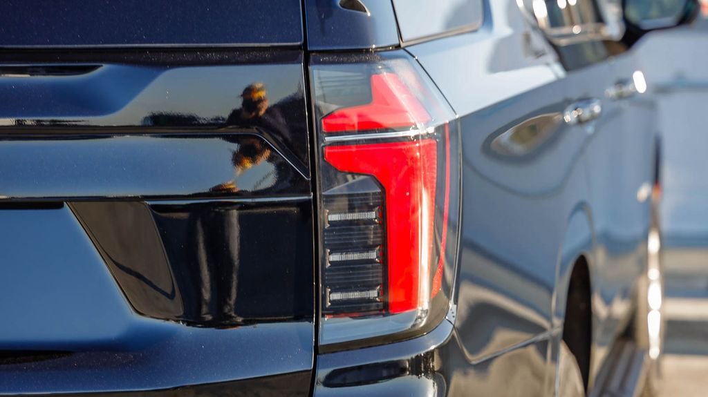 Used 2025 Chevrolet Tahoe LT AWD/4WD image 10