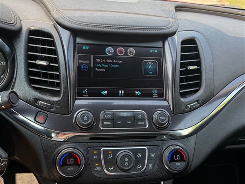 Used 2014 Chevrolet Impala LT w/ Convenience Package FWD image 13