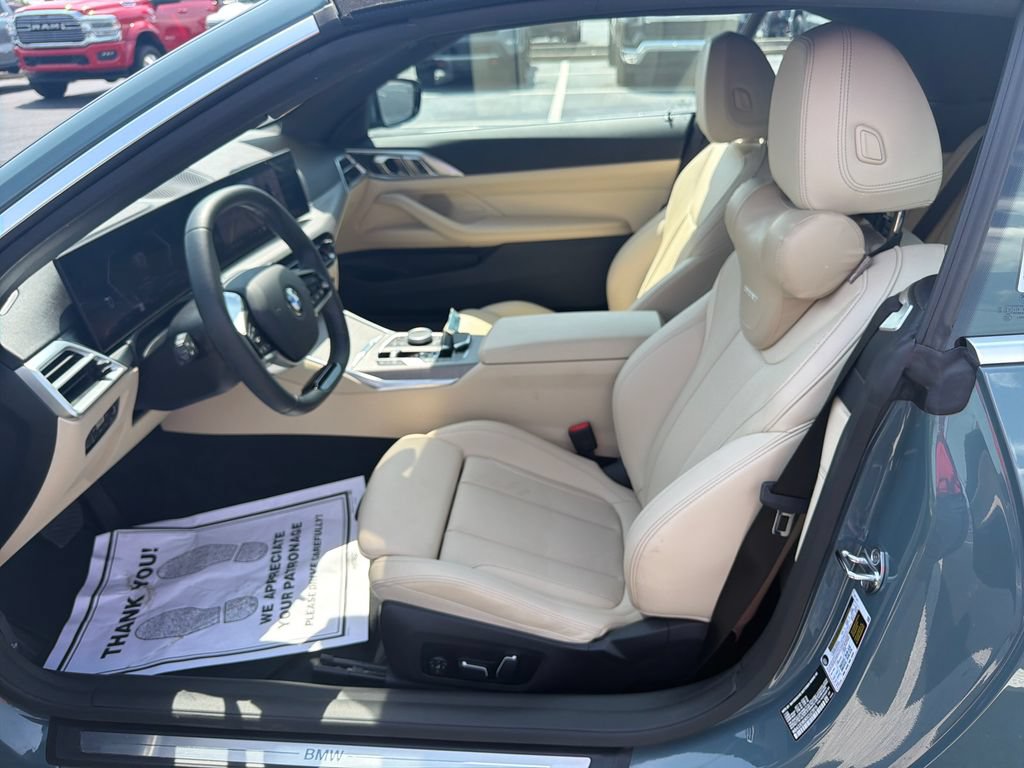 Used 2025 BMW 430i Convertible w/ Premium Package RWD image 14