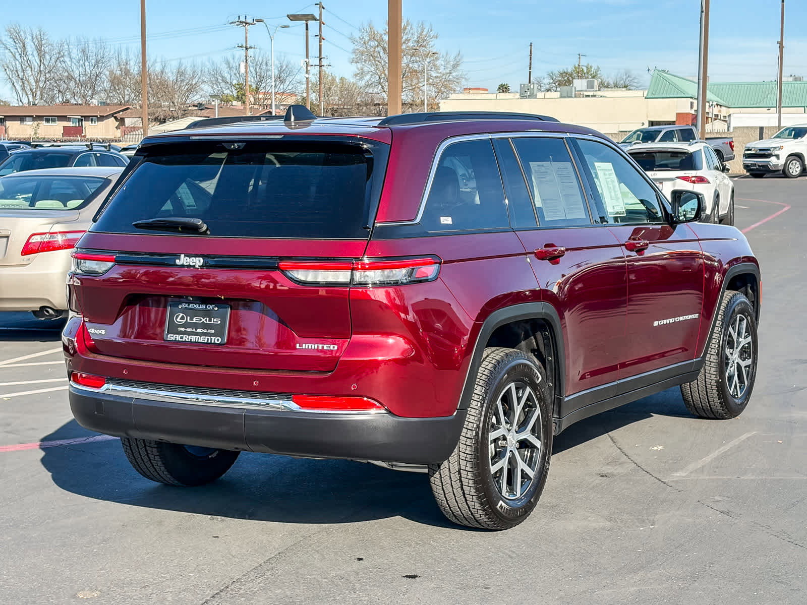 Used 2024 Jeep Grand Cherokee Limited w/ Luxury Tech Group II image 4