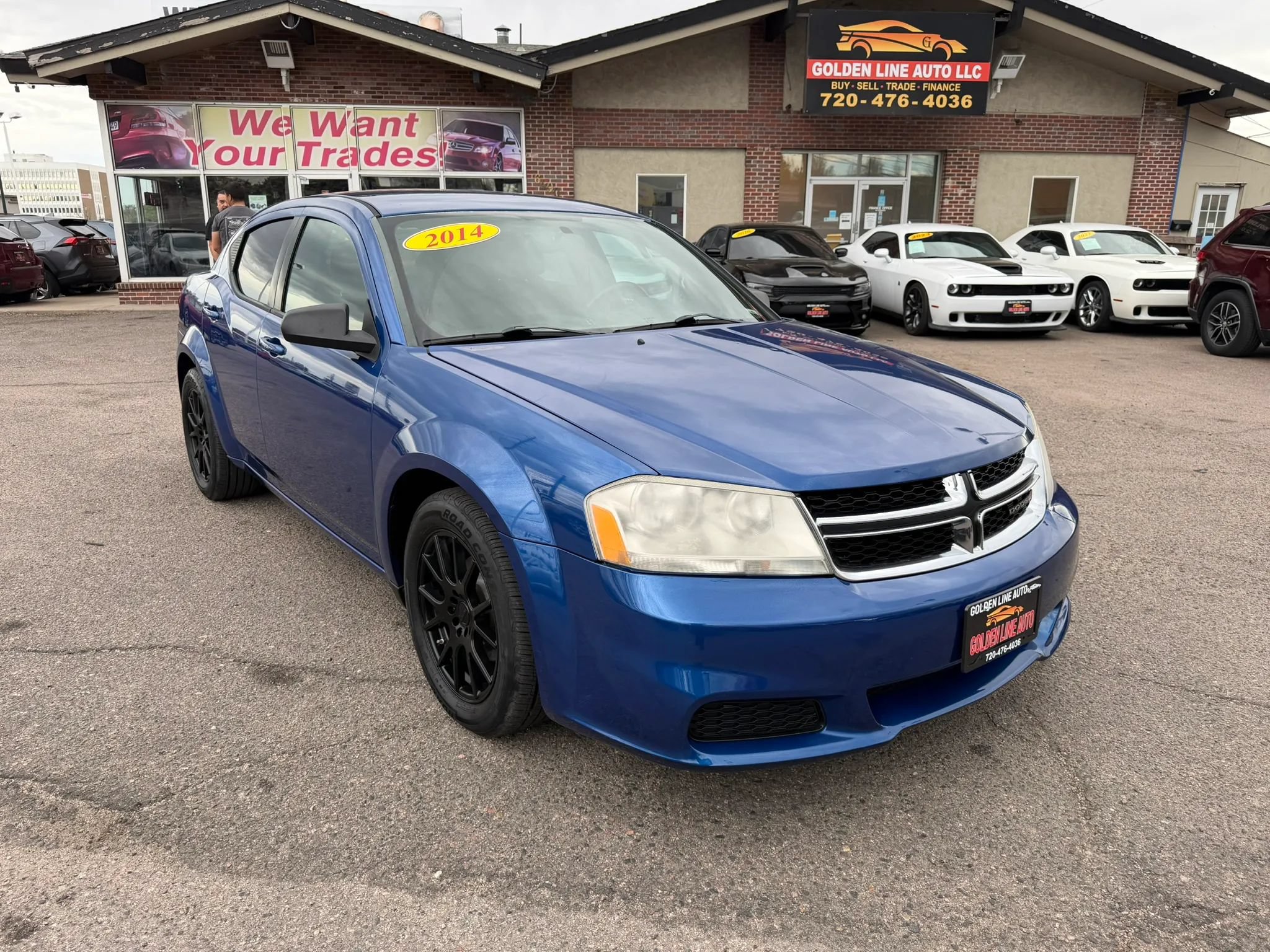 Used 2014 Dodge Avenger SE FWD image 2