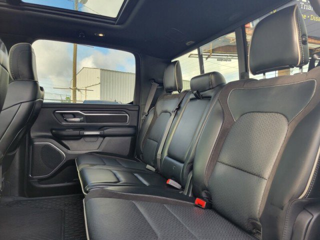 Used 2024 RAM 1500 Laramie AWD/4WD image 28