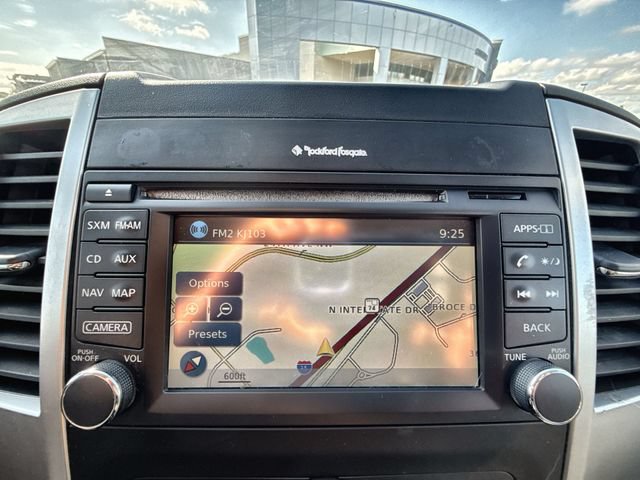 Used 2018 Nissan Frontier PRO-4X AWD/4WD image 18