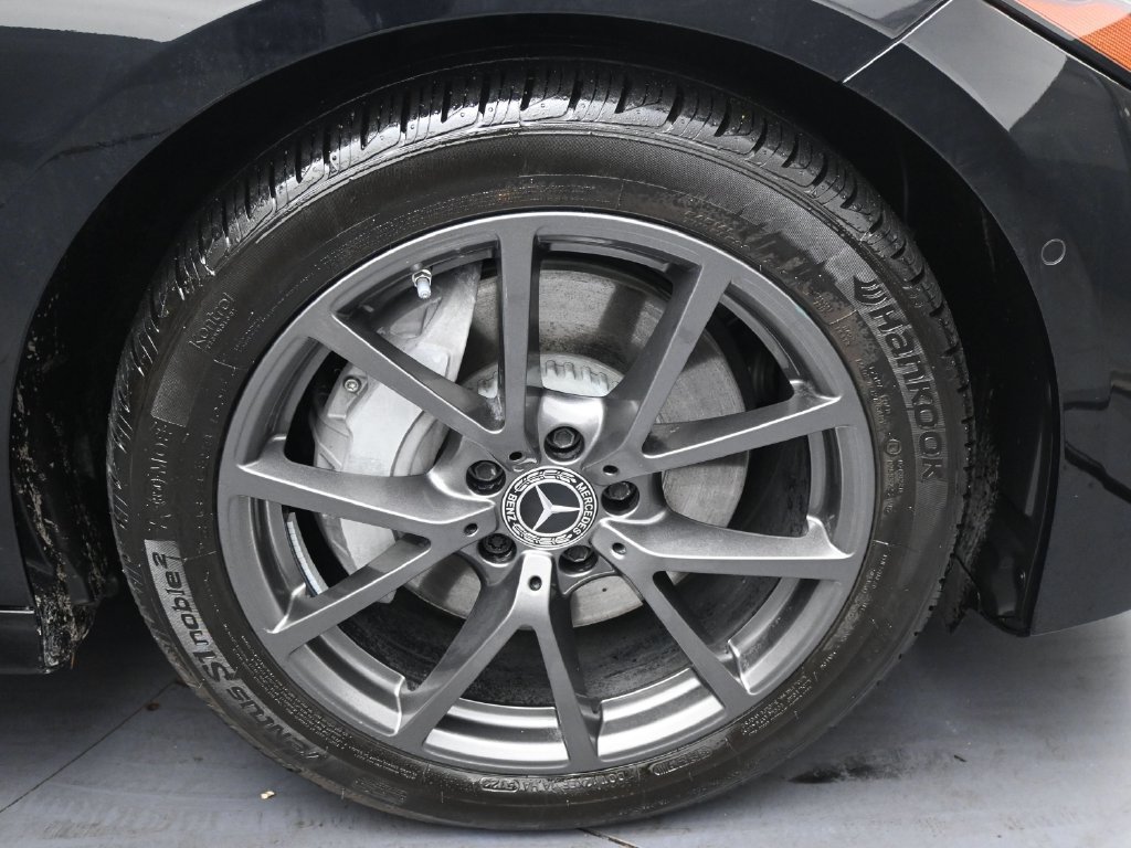 Used 2024 Mercedes-Benz CLE 300 4MATIC Coupe image 31