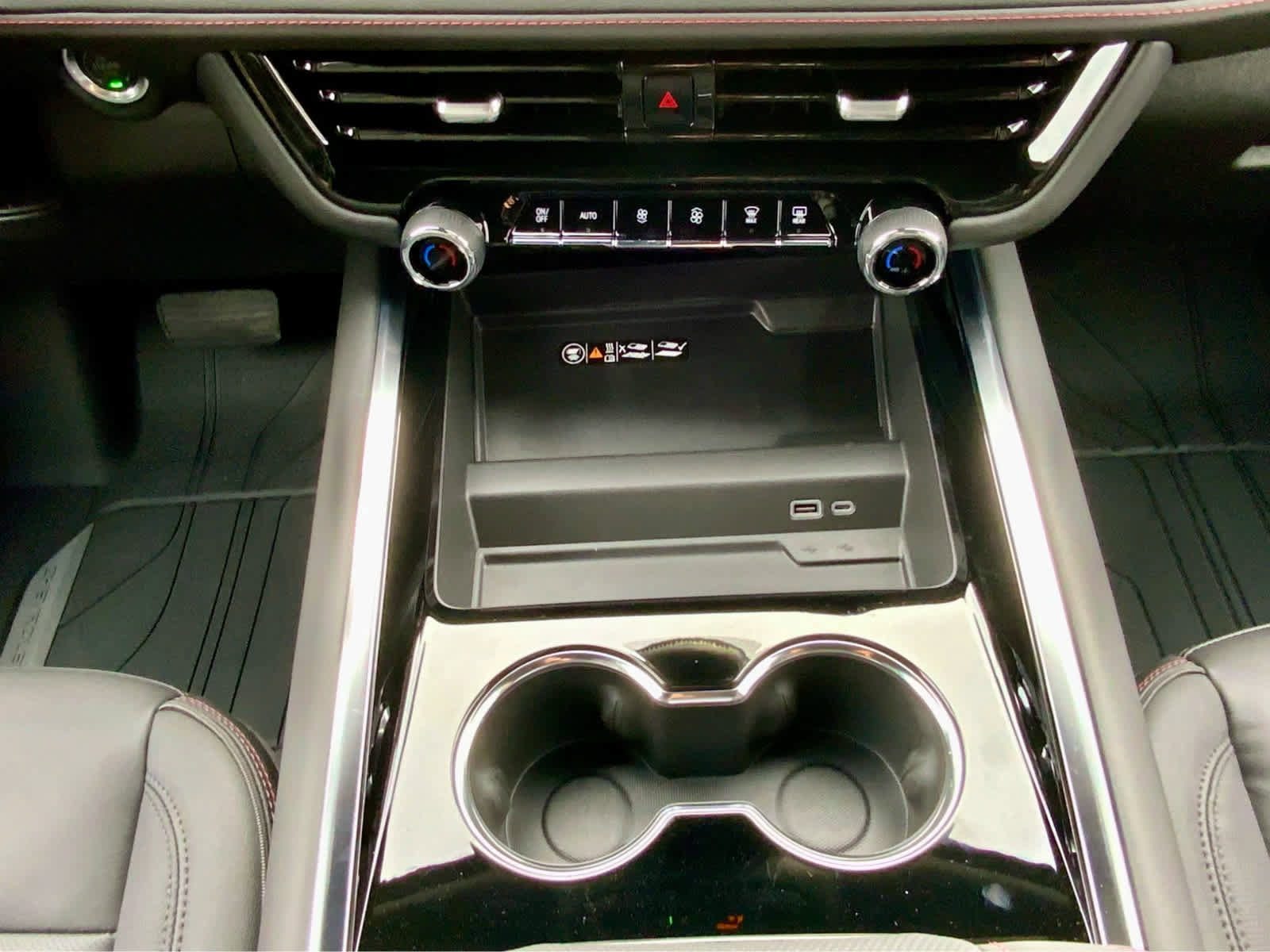 New 2026 Chevrolet Suburban RST image 46