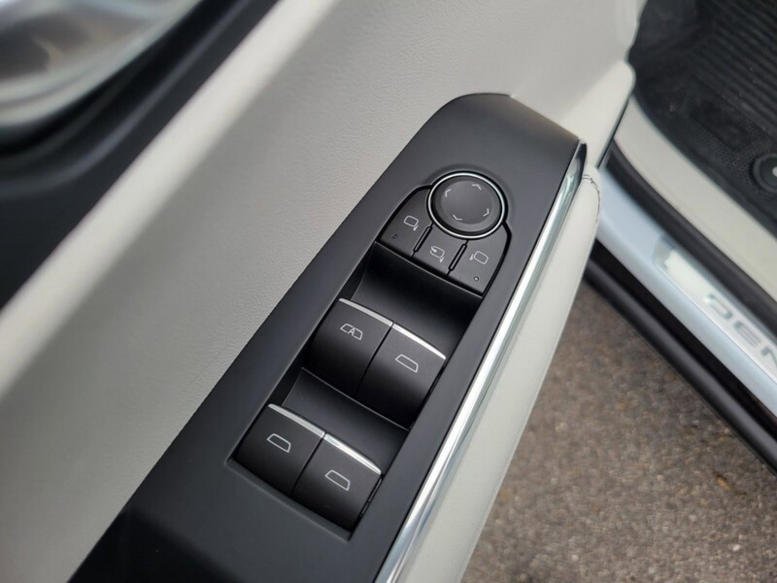 New 2026 GMC Acadia Denali w/ Super Cruise Package image 26