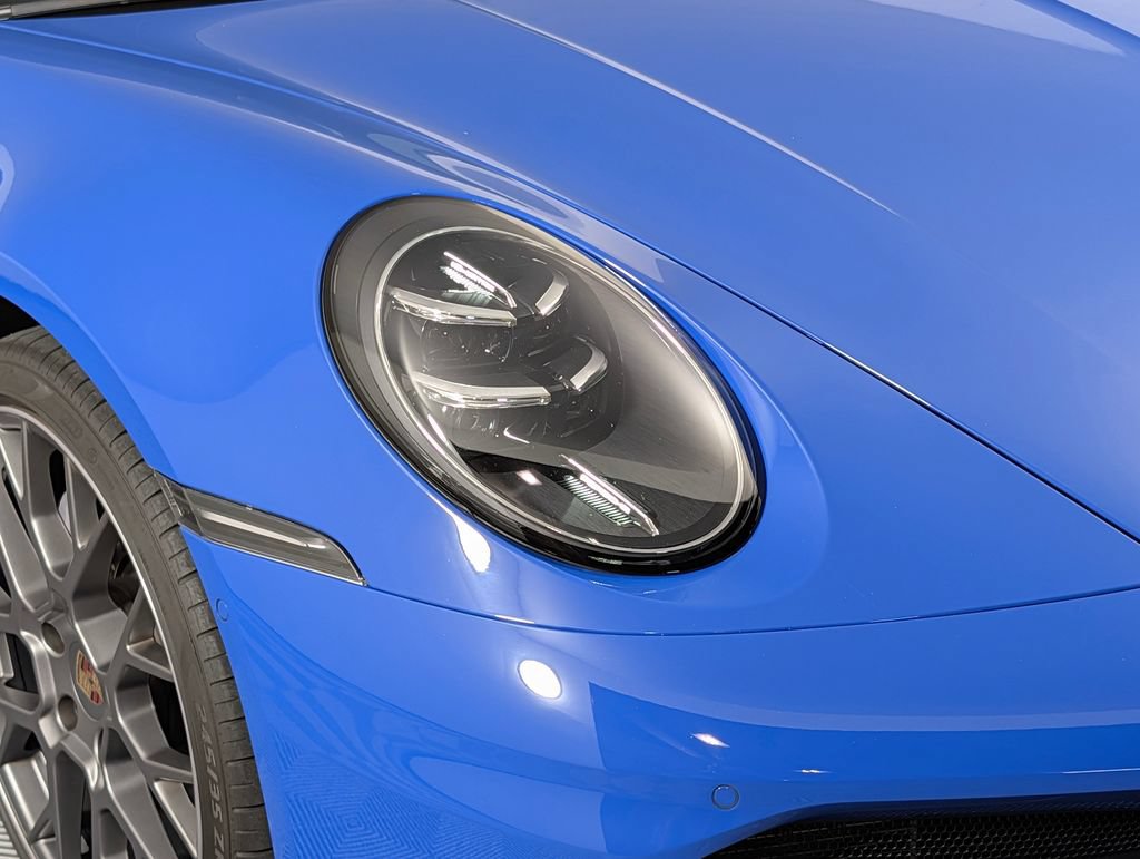 Certified 2025 Porsche 911 Carrera RWD image 15