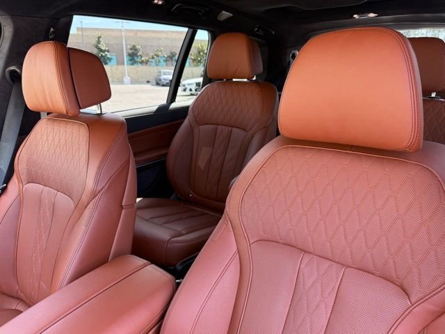 Used 2025 BMW X7 M60i image 20