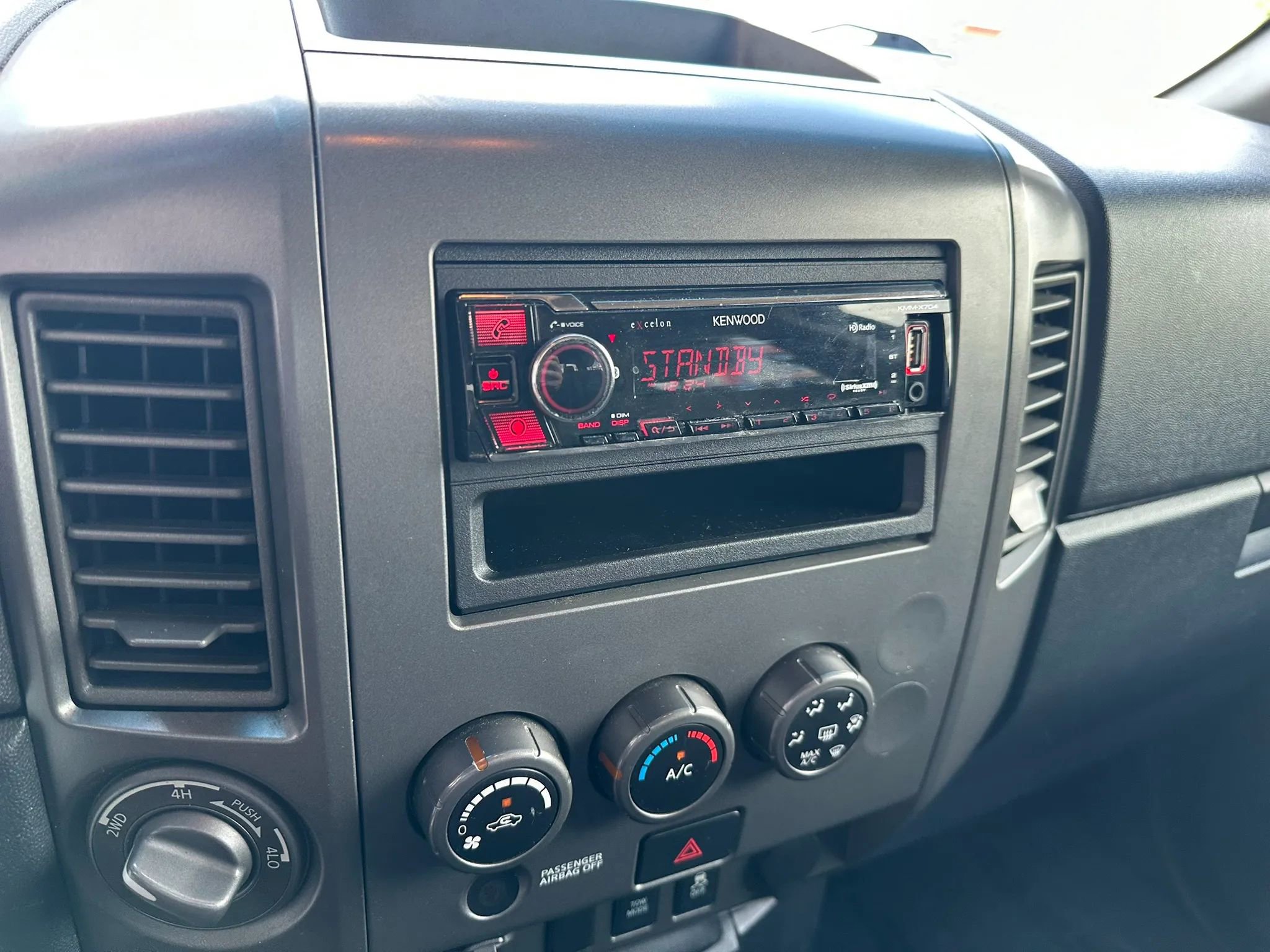 Used 2012 Nissan Titan S AWD/4WD image 10
