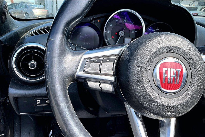 Used 2017 FIAT 124 Spider Lusso RWD image 16