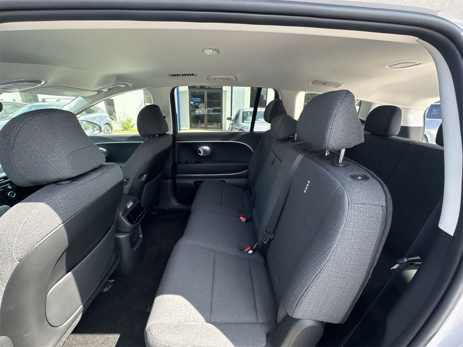 New 2026 Hyundai Ioniq 9 SE image 14