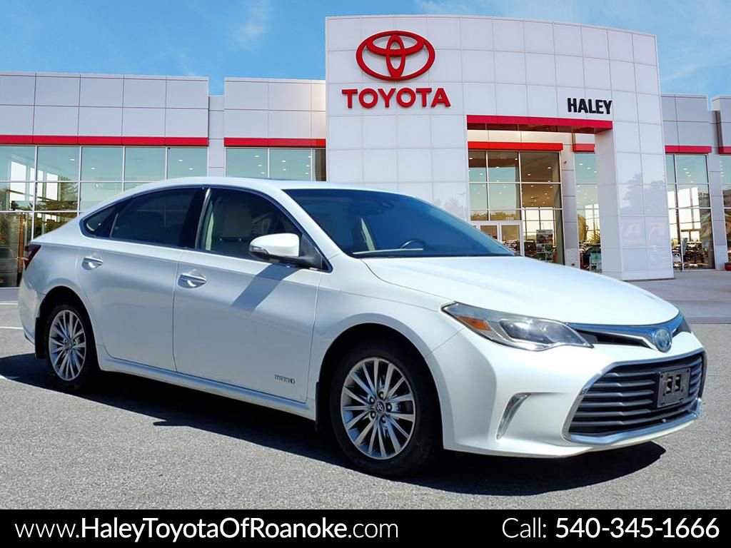Used 2018 Toyota Avalon Limited w/ All Weather Liner Package