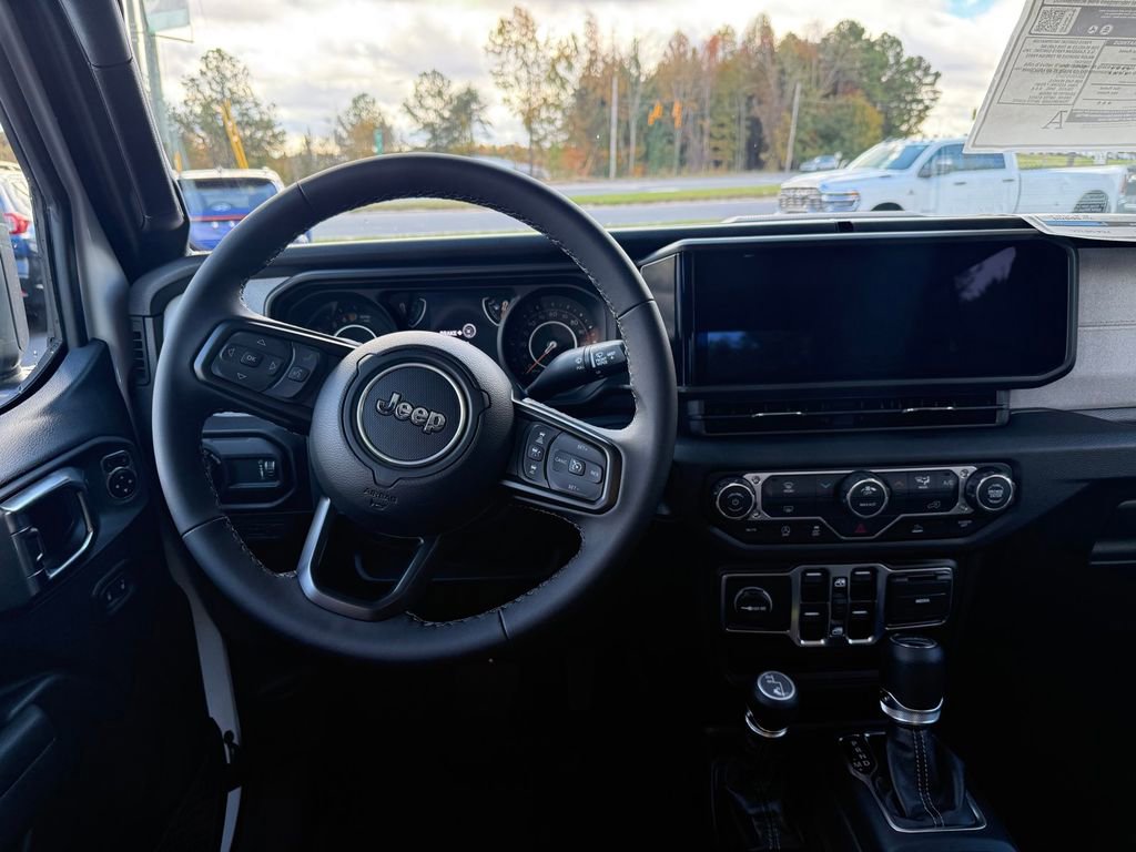 New 2025 Jeep Gladiator Sport image 13