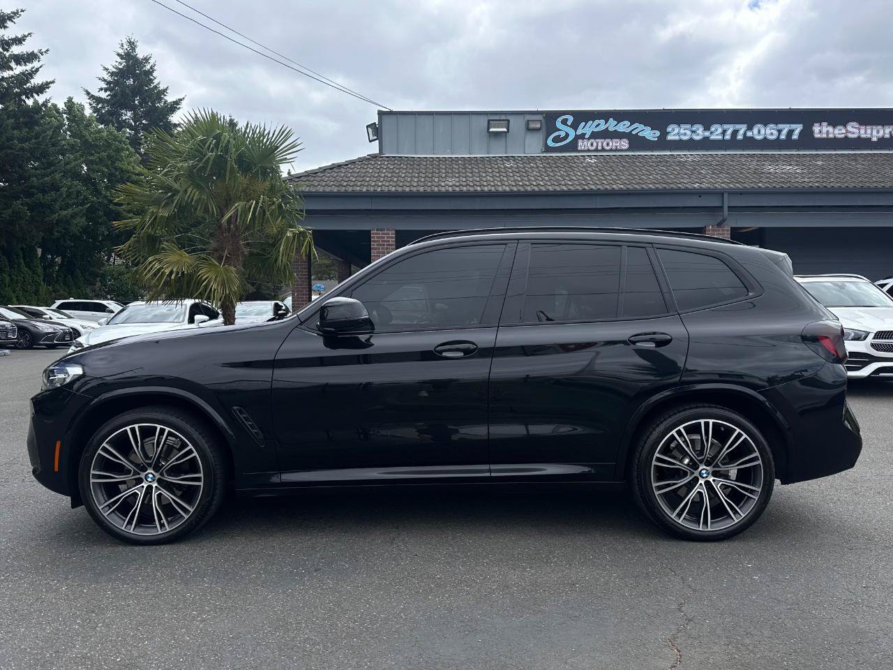 Used 2022 BMW X3 xDrive30i w/ M Sport Package 2 AWD/4WD image 3
