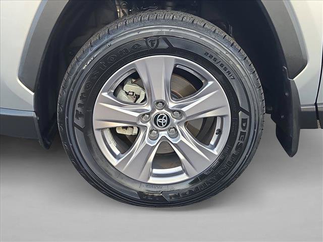 Used 2024 Toyota RAV4 XLE w/ Convenience Package FWD image 24