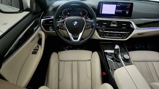 Used 2021 BMW 540i w/ Executive Package RWD image 51