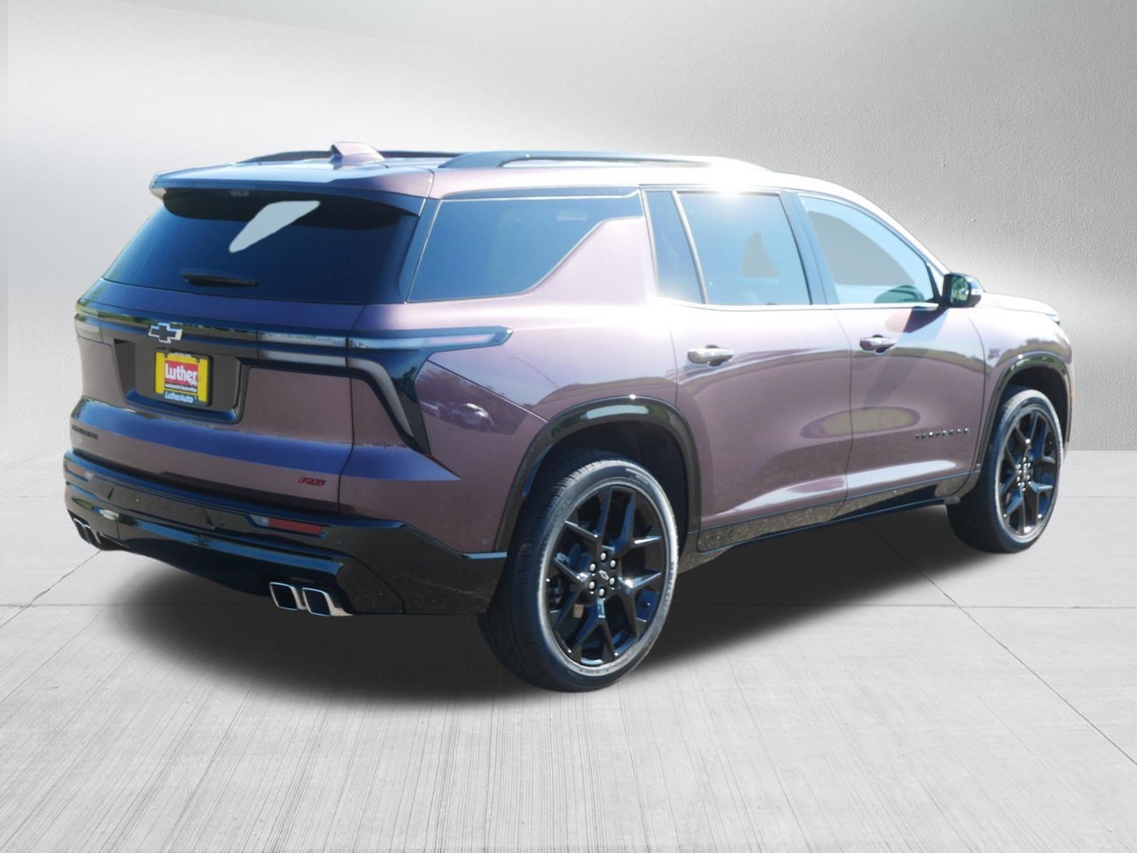 Used 2024 Chevrolet Traverse RS FWD image 7