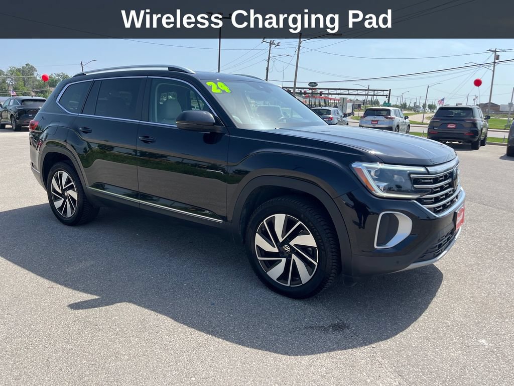 Used 2024 Volkswagen Atlas SEL AWD/4WD image 9
