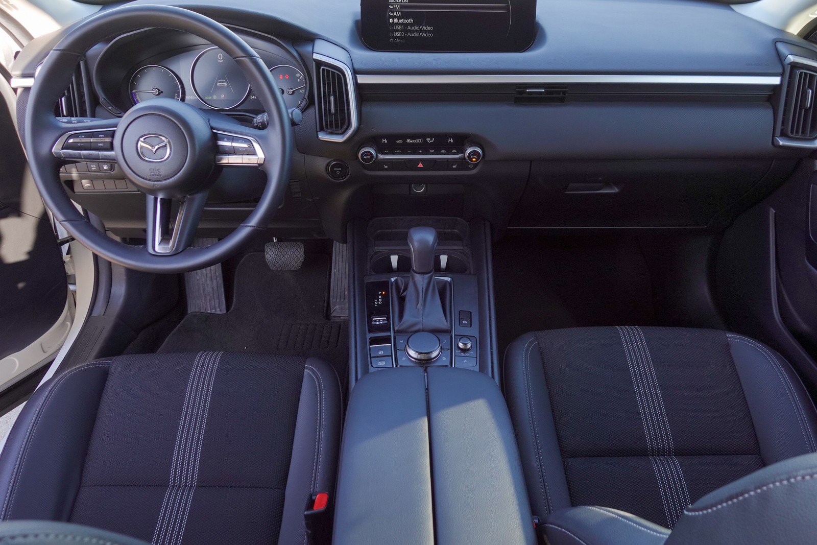 Certified 2025 MAZDA CX-50 2.5 Hybrid w/ Preferred Pkg image 24