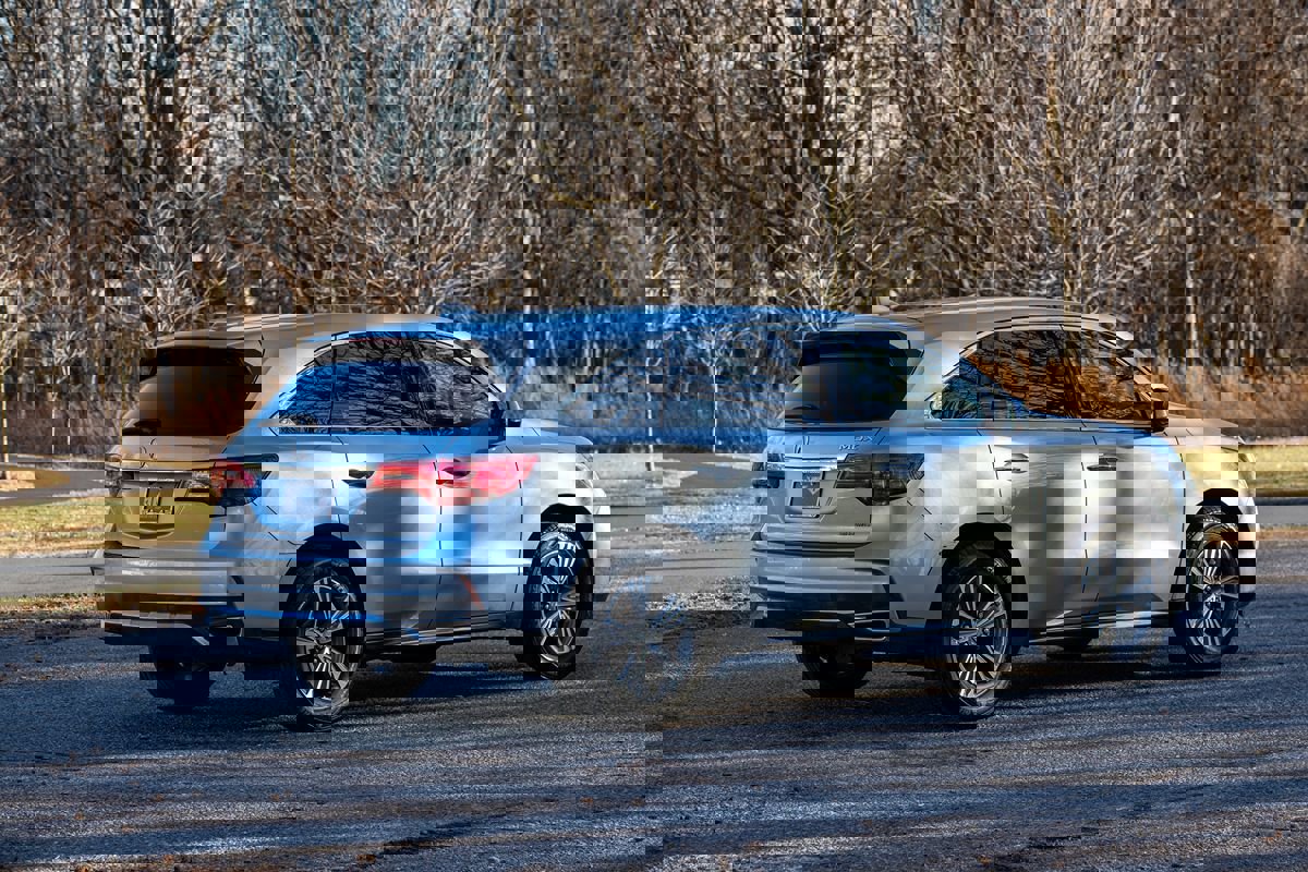 Used 2019 Acura MDX SH-AWD image 4