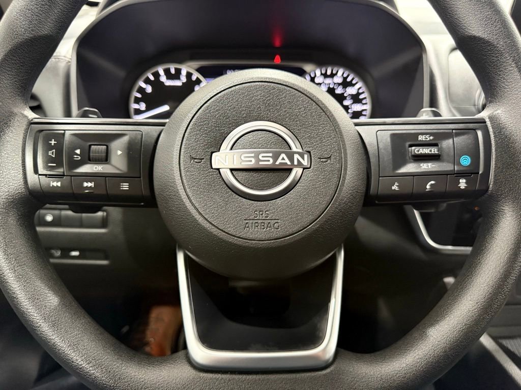 Used 2024 Nissan Rogue SV image 40