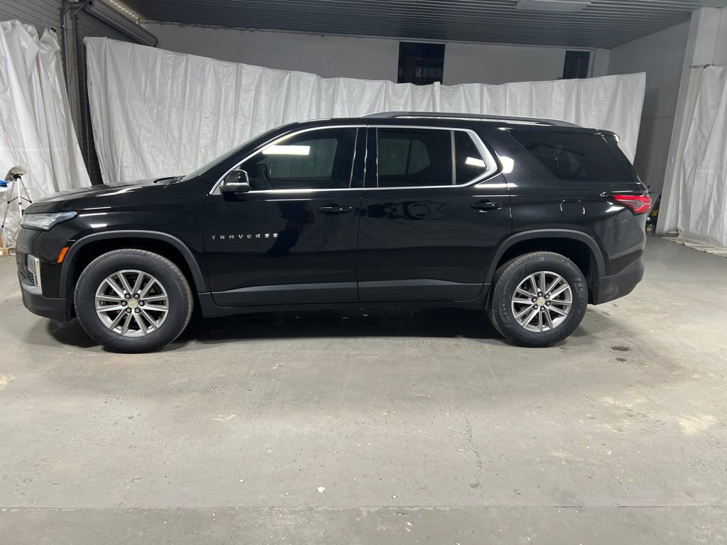 Used 2023 Chevrolet Traverse LT image 4