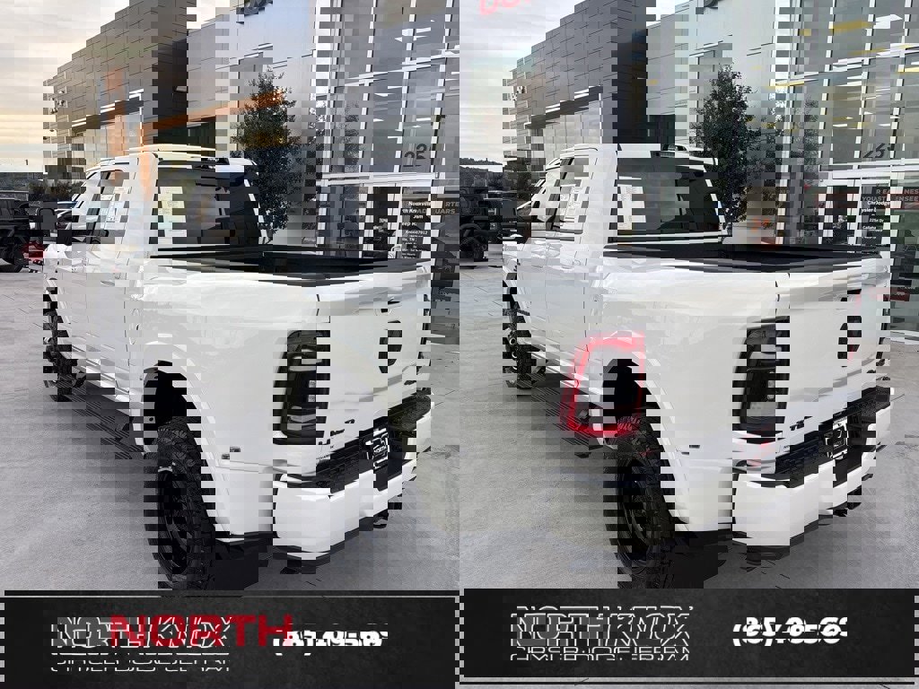 Used 2024 RAM 3500 Limited image 23