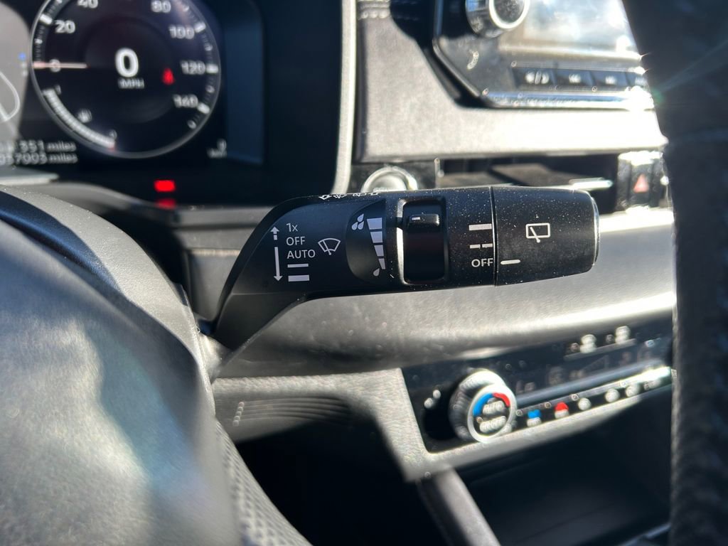 Used 2024 Mitsubishi Outlander SEL image 23