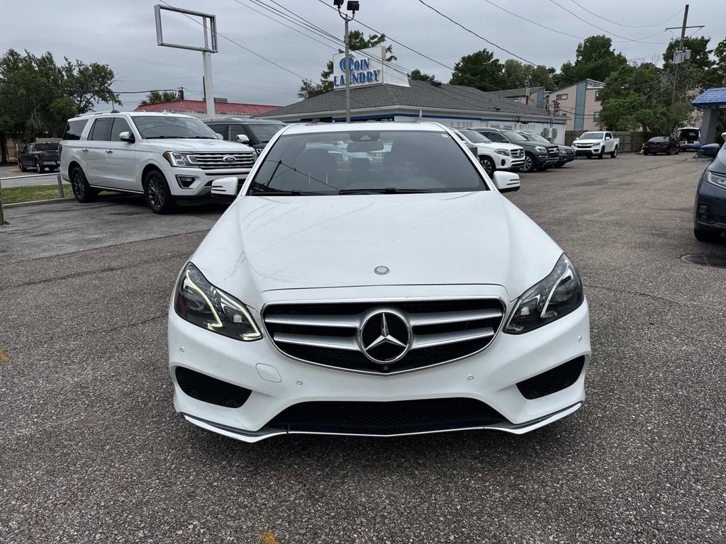 Used 2016 Mercedes-Benz E 400 Sedan image 2