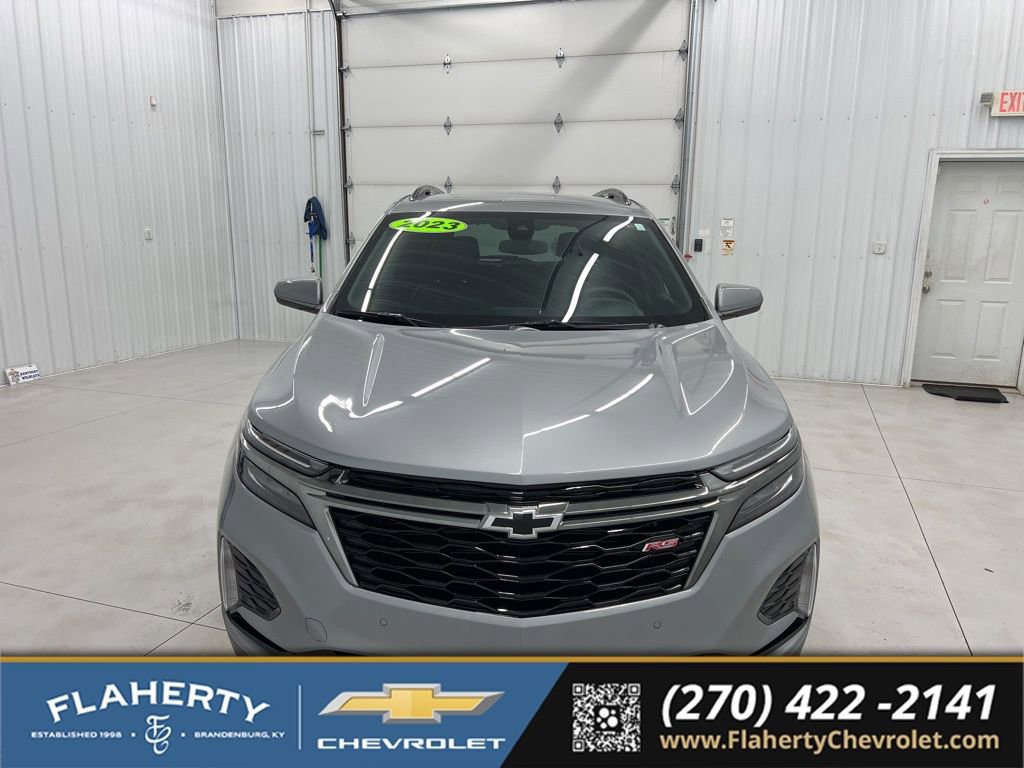 Used 2023 Chevrolet Equinox RS w/ LPO, Floor Liner Package FWD image 7