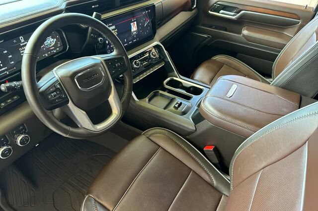 Used 2024 GMC Sierra 2500 Denali w/ Technology Package AWD/4WD image 10