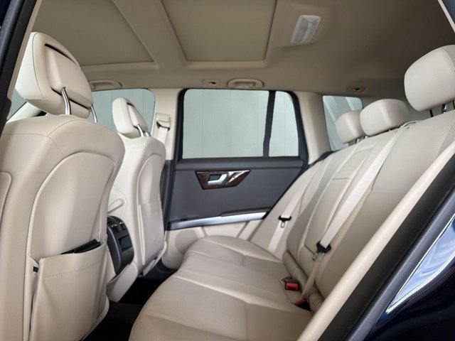 Used 2014 Mercedes-Benz GLK 250 BlueTEC 4MATIC image 11