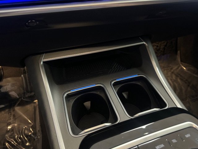 Used 2024 BMW 760i xDrive w/ Executive Package image 21