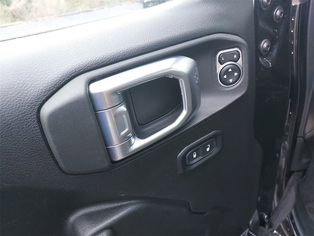 Used 2023 Jeep Gladiator Sport image 19