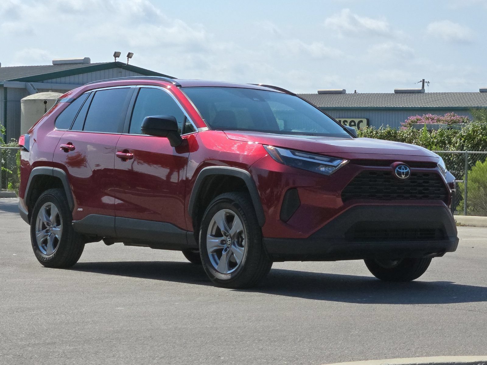 Certified 2025 Toyota RAV4 LE AWD/4WD image 7