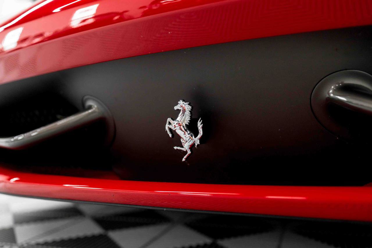 Used 2013 Ferrari 458 Spider RWD image 19