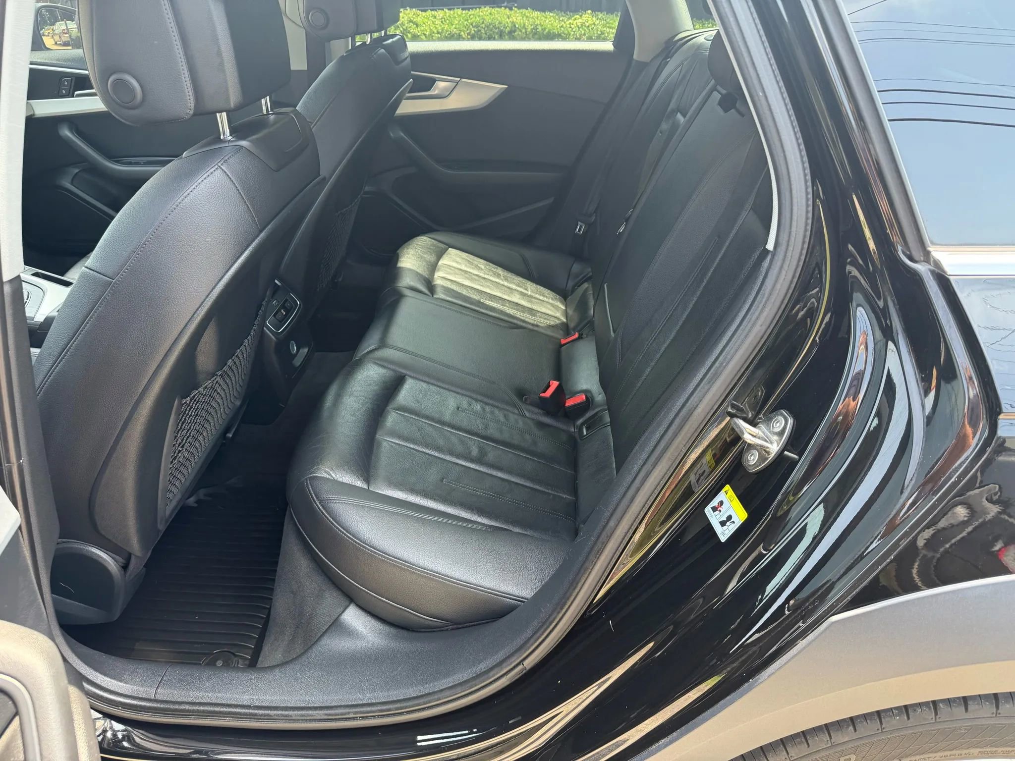 Used 2017 Audi A4 2.0T allroad Premium w/ Convenience Package image 30