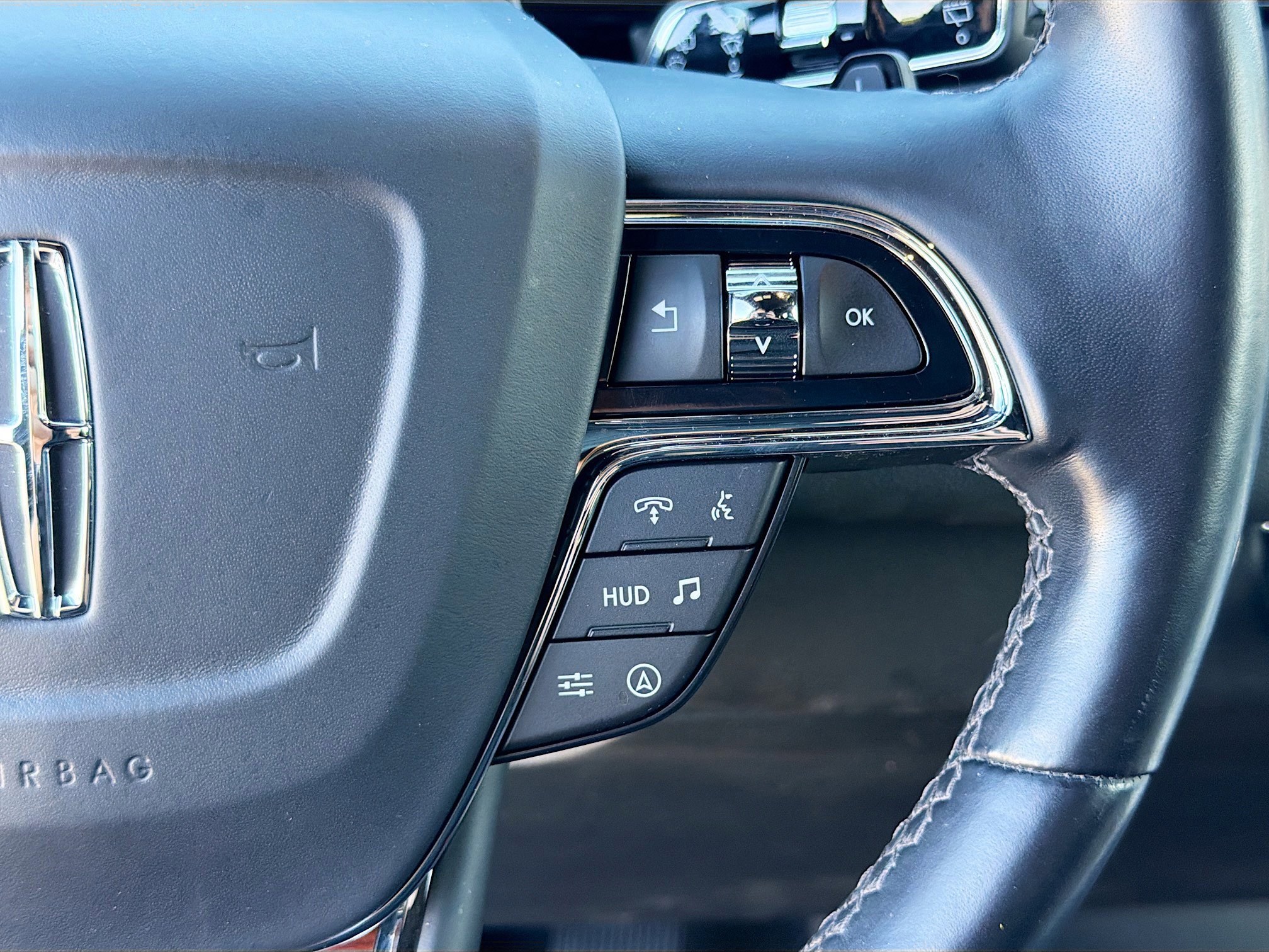 Used 2022 Lincoln Navigator Reserve image 41