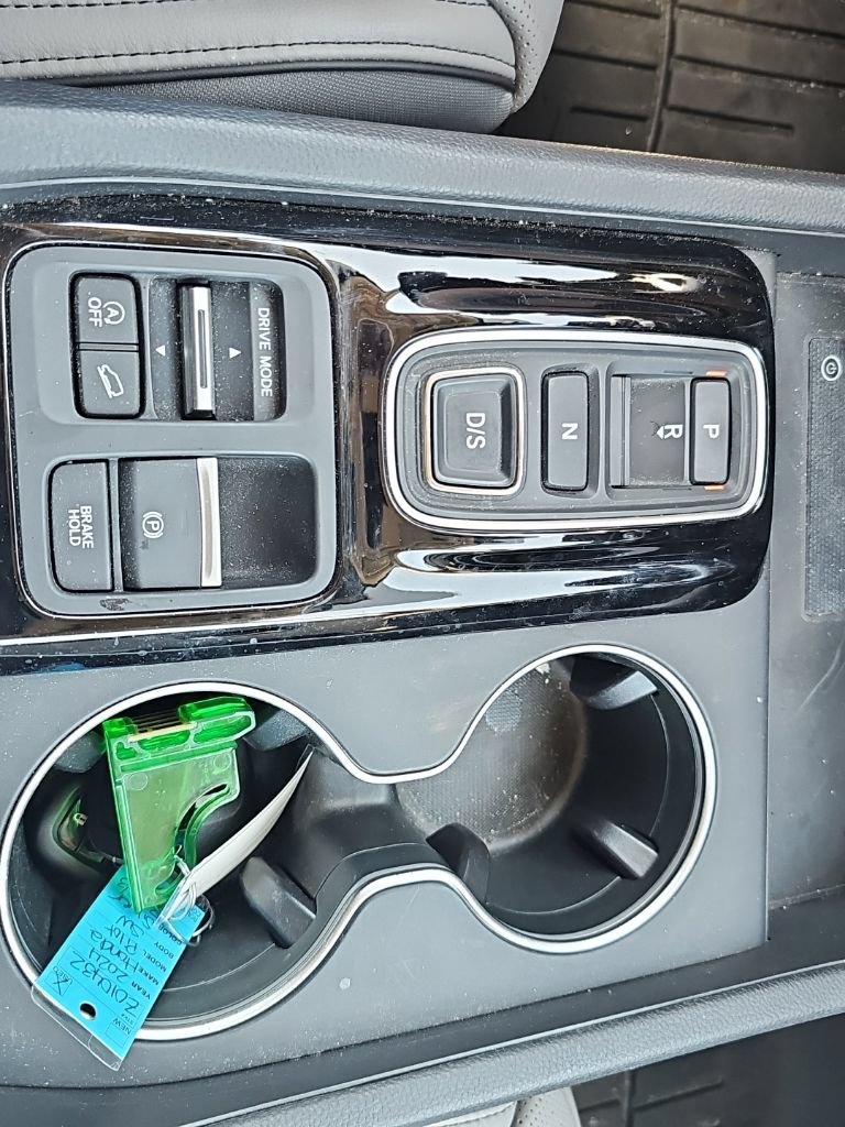 Used 2024 Honda Pilot Elite image 8