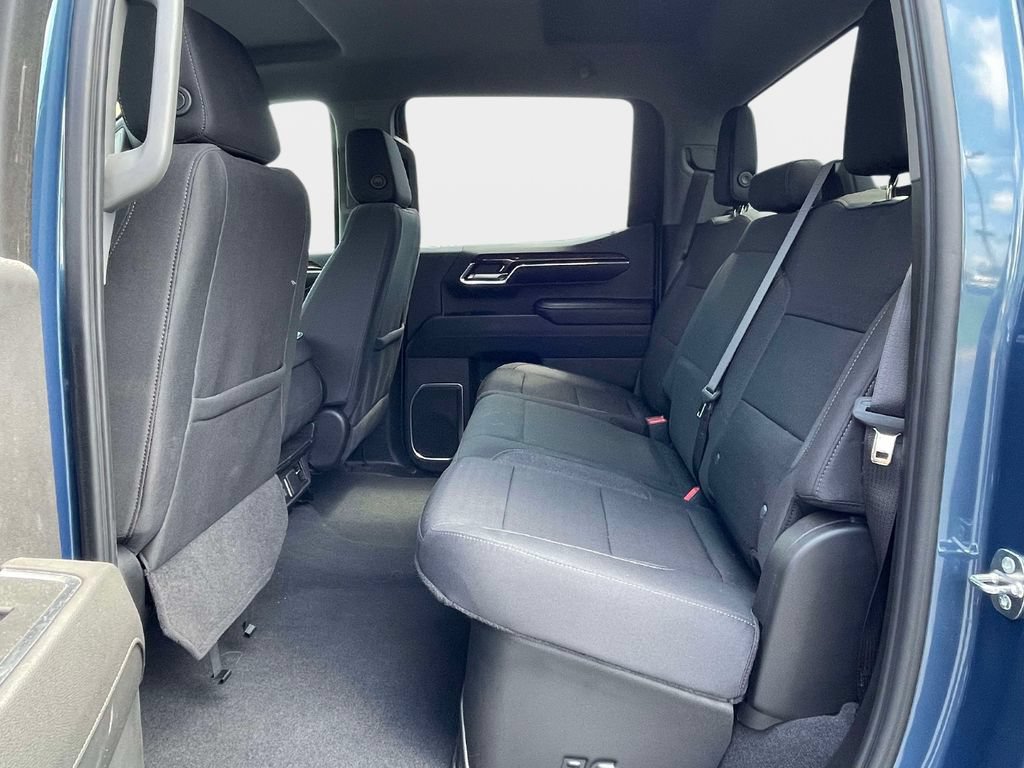 Used 2024 Chevrolet Silverado 1500 LT AWD/4WD image 12