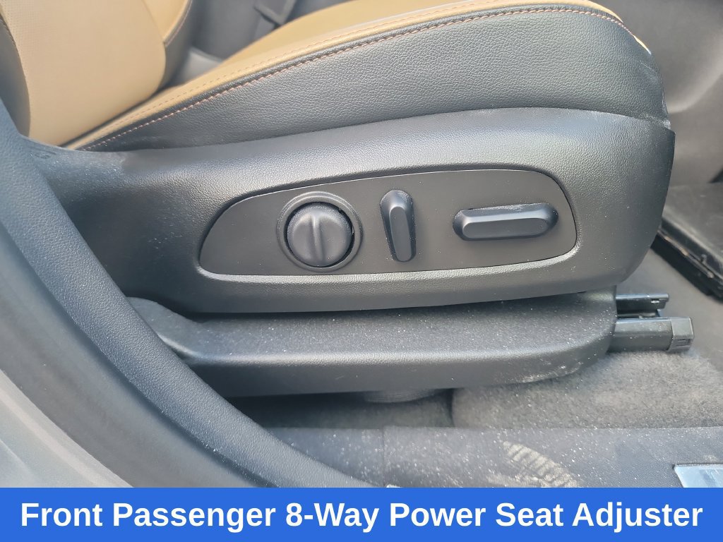 Used 2023 Chevrolet Equinox Premier AWD/4WD image 23