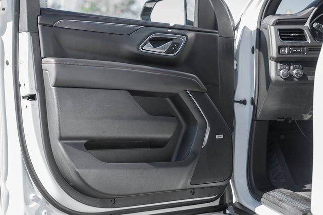 Used 2023 Chevrolet Suburban RST image 39
