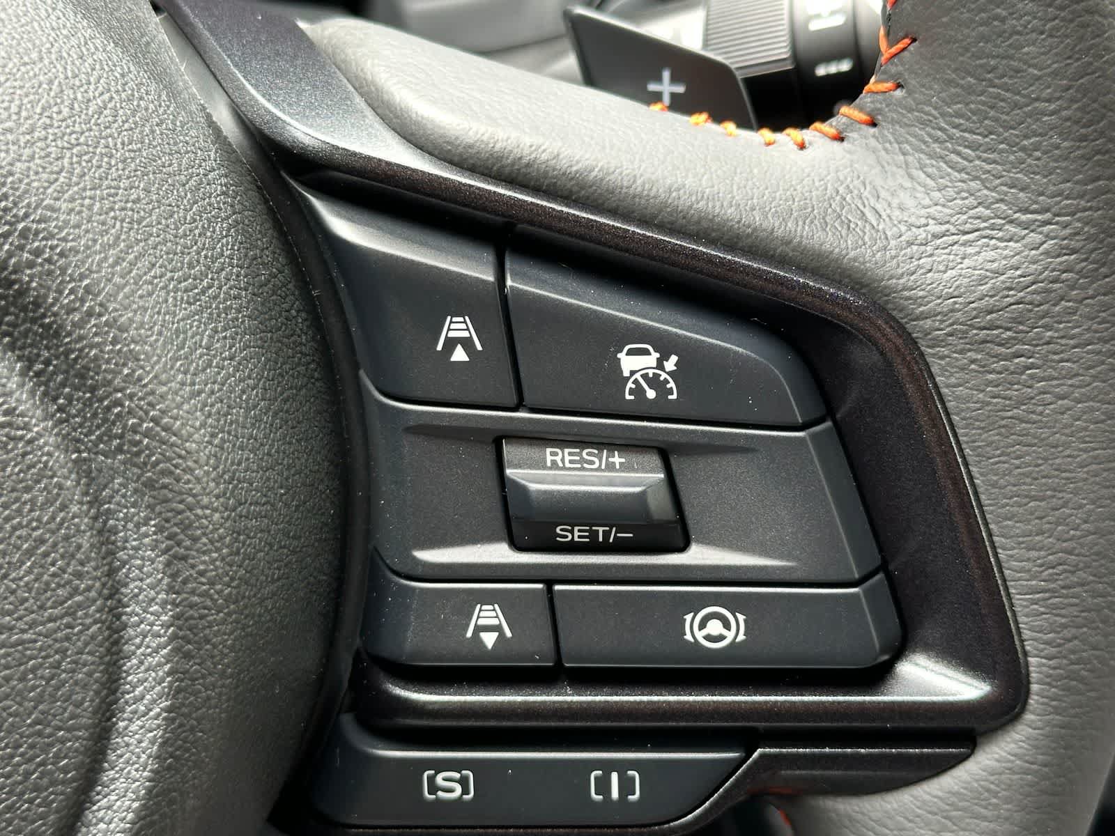 Certified 2025 Subaru Crosstrek 2.5i Limited w/ Crosstrek Mirror Package AWD/4WD image 23