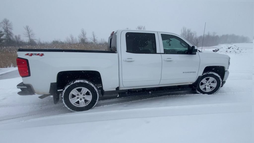 Certified 2018 Chevrolet Silverado 1500 LT w/ All Star Edition AWD/4WD image 9